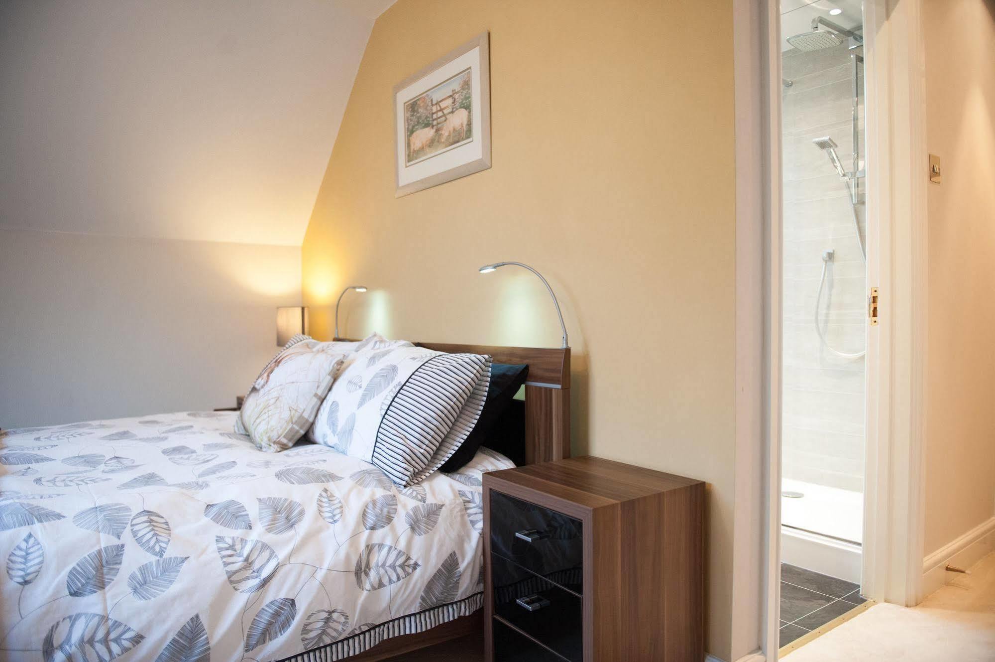 Homelands Apartment Cheltenham Ngoại thất bức ảnh